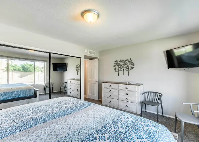 Pool & Putting Green: Scottsdale Family Escape * Phoenix